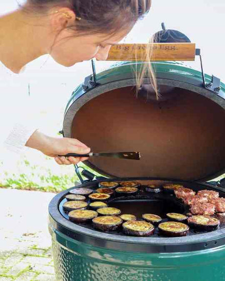 Arteflame Two-Piece Flat-Top Kit — Fits Big Green Egg® Charcoal Grills (Griddle Ring + Center Grill Grate)